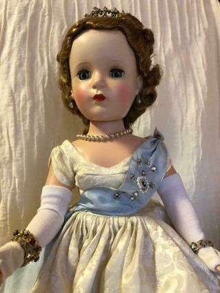 Madame Alexander Vintage Queen Doll 10