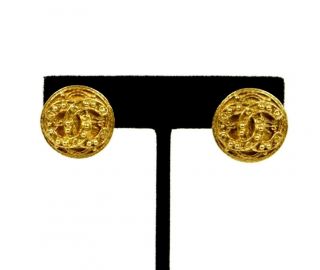 Chanel Vintage 94a Gold Metal Ornate Medallion Logo Clip Earrings