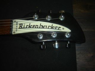 Rickenbacker 330,  with Hard Case,  USA,  Black,  Vintage 1990 Electric Guitar 4