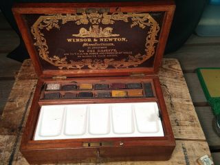 Antique Winsor & Newton artists watercolour Paint Box mahogany with Flush Brass 3