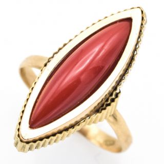 Vintage 18k Yellow Gold Red Coral Cocktail Ring 3.  2 Grams 5 X 18 Mm Cabochon