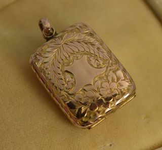 Very Rare Victorian 6.  5ct Gold.  270 Grade Rectangular Locket T0085