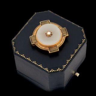 Antique Vintage Nouveau 18k Gold White Chalcedony Akoya Pearl Enamel Pin Brooch