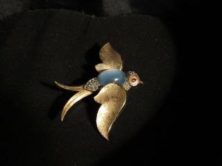 Vintage Signed Crown Trifari Alfred Philippe Jelly Belly Bird Pin