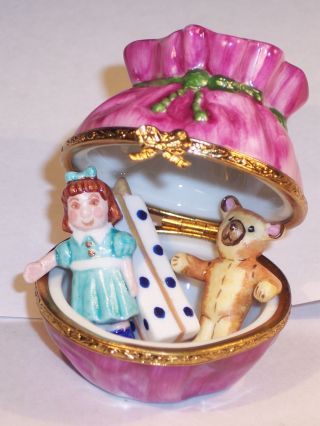 Vintage Artoria Limoges Porcelain Trinket Box Doll Teddybear Toy Peint Main