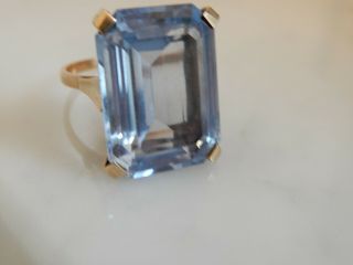 A Art Deco 9 Ct Gold 14.  00 Carat Blue Gemstone Emerald Cut Ring