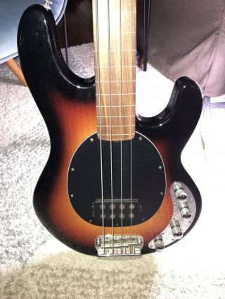 Ernie Ball Music Man StingRay Fretless Electric Bass w/ Case - Sunburst RARE 5