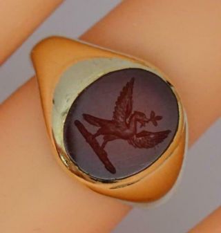 Vintage English 9ct Yellow Gold Crest Seal Intaglio Oval Signet Ring 1947 Size N