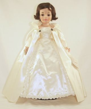 Vintage 1961 Madame Alexander Jacqueline Portrait Doll Inaugural Gown 2210
