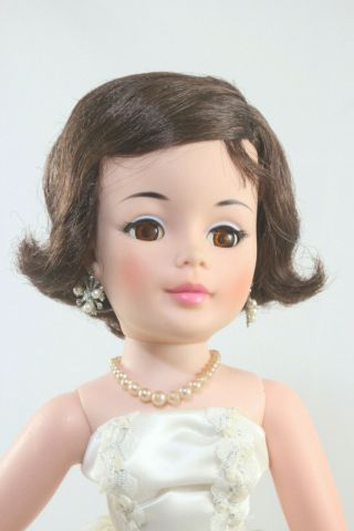 Vintage 1961 Madame Alexander Jacqueline Portrait Doll Inaugural Gown 2210 3