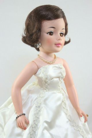 Vintage 1961 Madame Alexander Jacqueline Portrait Doll Inaugural Gown 2210 5