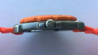 Vintage TAG Heuer Professional Orange Divers (200m) stainless steel mens watch 3