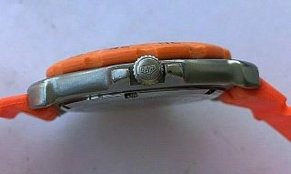 Vintage TAG Heuer Professional Orange Divers (200m) stainless steel mens watch 4
