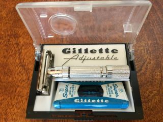 Vintage Gillette 1959 E4 " Fatboy " Adjustable Razor,  With Orig Case Blades