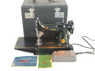 Vintage 1940 Singer 221 - 1 Featherweight Sewing Machine W/pedal & Case Af577705