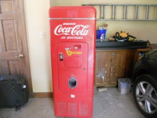 Vintage Vmc 149 Coca Cola Machine