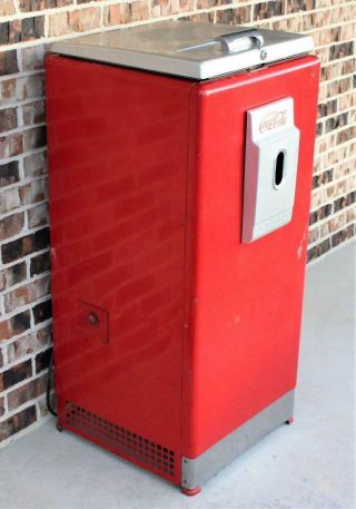 Vintage Coca - Cola Coke Cavalier 2 Case Office Cooler Vending Machine