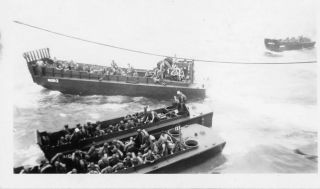 Org Wwii D - Day Photo: Gi’s In Landing Craft Preparing To Hit Beaches June 6 1944