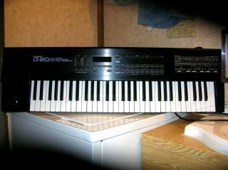 Vintage Roland D - 20 Multi Timbral Linear Synthesizer Track Sequencer Keyboard
