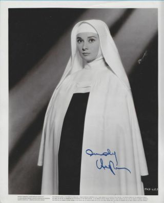 Audrey Hepburn In Person Signed Glossy Vintage Photo 8 X 10 The Nun 