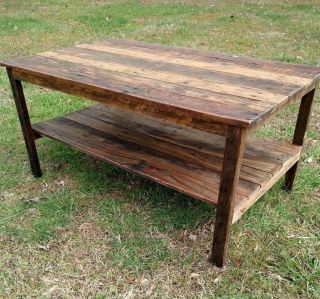 Coffee Table - Handmade - Reclaimed Pallet Wood - Upcycled - Vintage,  Rustic Look