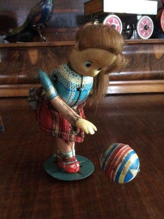Vintage Mechanical Suzy T.  P.  S.  Japan Bouncing Ball Wind - Up Tin Toy