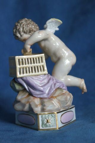 Antique MEISSEN Caged Captured Heart TE LE CAPTIVE Cupid Angel Putti Figure 10