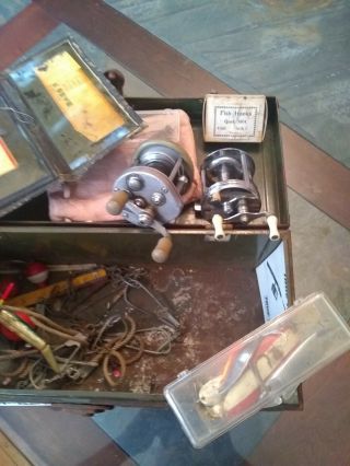 vintage tackle box full of fishing lures 6