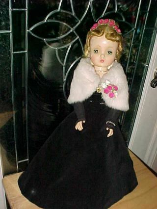 Gorgeous Madame Alexander 1957 Cissy Doll Black Velvet A - Line - Htf