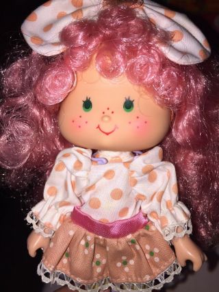 Vintage Strawberry Shortcake Peach Blush Berrykin Doll 2