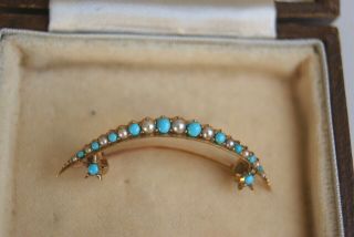 FINE ANTIQUE EDWARDIAN 18 CARAT GOLD TURQUOISE & SEED PEARL CRESCENT BROOCH PIN 9