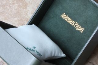 Vintage Audemars Piguet watch green leather double box set inner & outer boxes 4