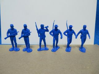 Marx vintage 1967 complete set of 16 medium blue western cavalrymen on foot 2