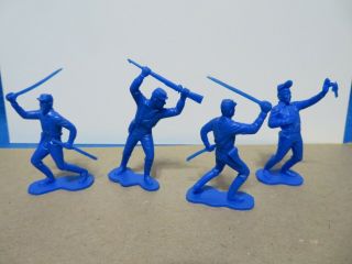 Marx vintage 1967 complete set of 16 medium blue western cavalrymen on foot 3