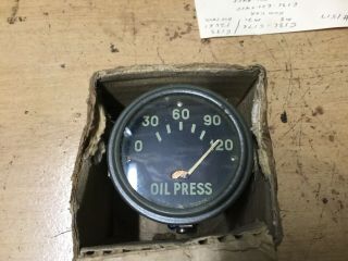 M8/M20 Armored Car and Sherman Tank Gauge,  Oil Pressure,  Instrument Panel 4