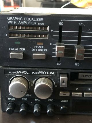 VINTAGE TOYOTA CAR STEREO & GRAPHIC EQUALIZER CASSETTE AM/FM MODEL 86120 - 32040 5