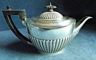 Goldsmiths & Silversmiths Solid Silver Teapot Sfield 1889 489g