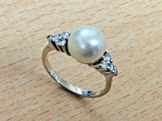 Small Vintage 18ct Gold Diamond & Pearl Ring Size H 1960