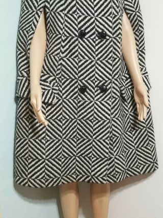 Must - Have Vintage 1960s Mod Neiman Marcus Op Art Wool Cape & Skirt Set 30 - 31 " W