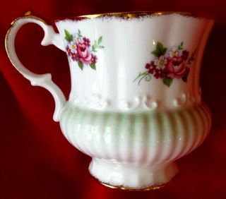 Vintage Elizabethan Fine Bone China England Teacup Made In England