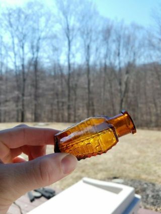 Very Rare Light Yellow Amber F.  A Thompson & Co Detroit MI Poison Bottle 6