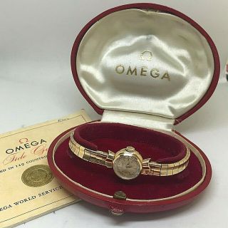 Stunning Vintage Solid 9ct Gold Ladies Omega Watch