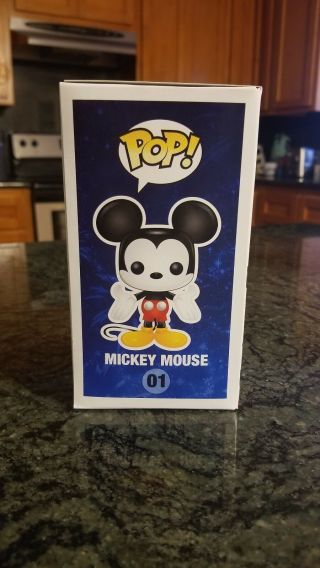 Mickey Mouse D23 Metallic & Oswald Comic Con Funko pops.  Rare Must haves 3