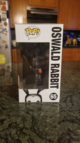 Mickey Mouse D23 Metallic & Oswald Comic Con Funko pops.  Rare Must haves 7