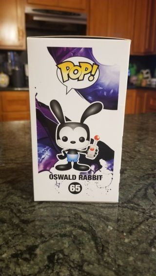 Mickey Mouse D23 Metallic & Oswald Comic Con Funko pops.  Rare Must haves 8