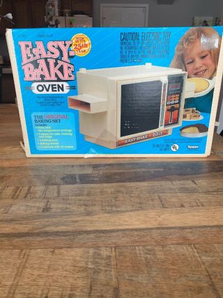 1988 Easy Bake Oven 25th Year Set