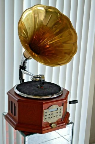 Vintage Victrola Phonograph With Brass Horn Plays Cd Radio Phonograph