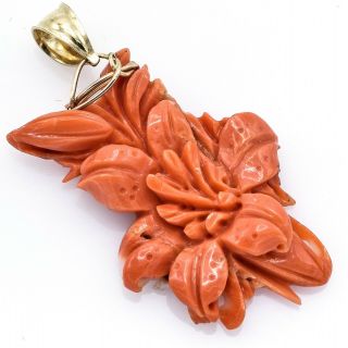 Vintage 14k Yellow Gold Carved Red Coral Floral Pendant 5.  8 Grams 1 X 1.  8 Inches