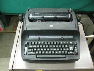 Vtg.  Black IBM Selectric Typewriter Compact Model 1 Perfectly; Serviced 7