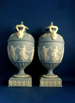 ANTIQUE 19THC WEDGWOOD JASPERWARE COVERED URNS / VASES THE DANCING HOURS 3